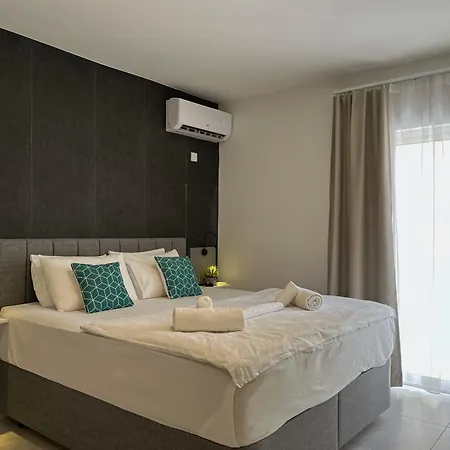 East & West Appartement Gzira