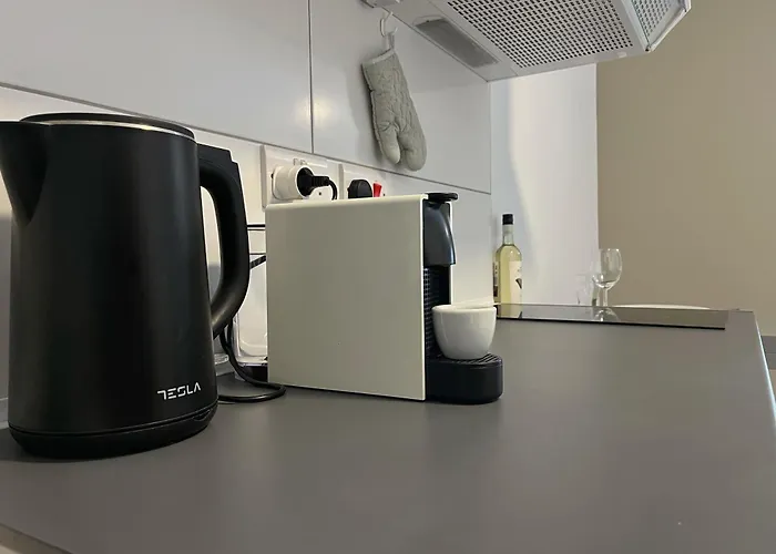 Apartament East & West