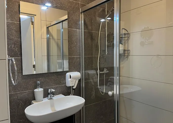 East & West Apartament *