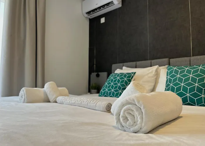 East & West Apartament *